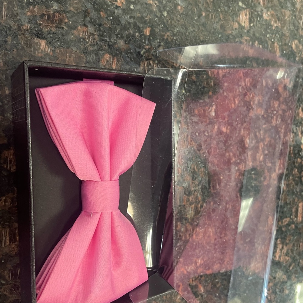 Silky and smooth feel mens bo ties.